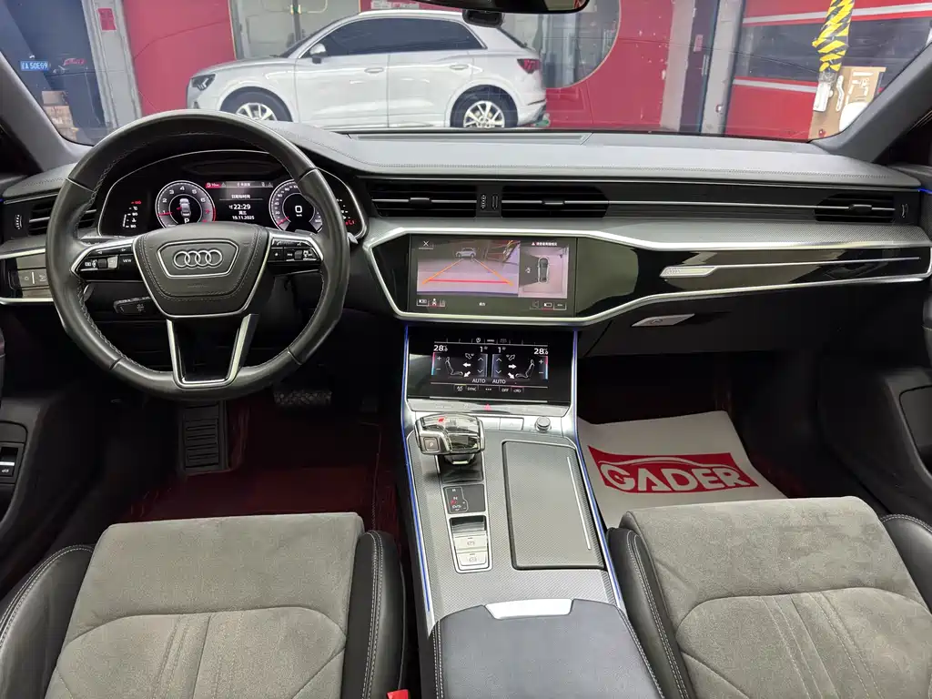 Audi A6L 2023 45 TFSI Premium Dynamic Model купить на сайте DeffCars