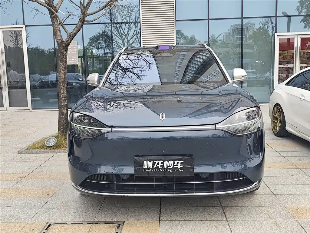 Wenjie M9 2024 extended range Ultra version 42kWh 6-seater version купить на сайте DeffCars