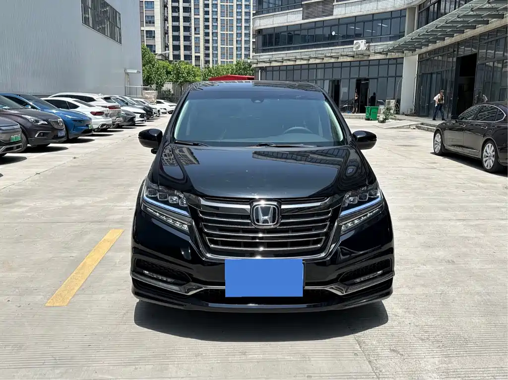 Alison 2019 2.0L Hybrid Deluxe Edition купить на сайте DeffCars