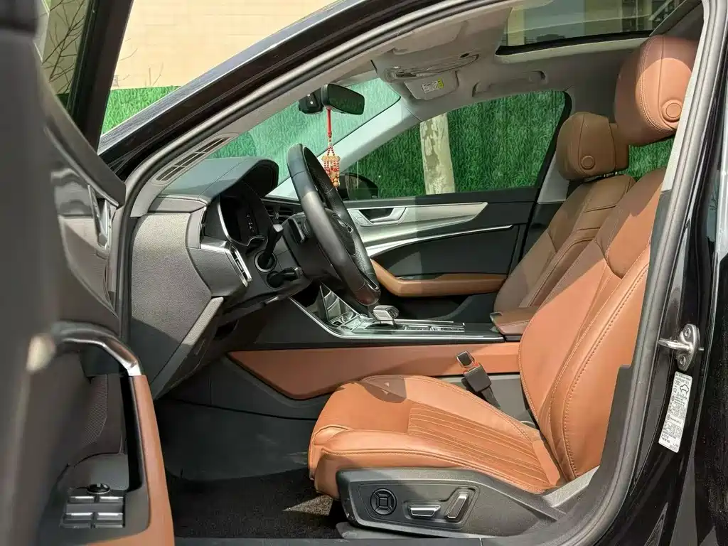 Audi A6L 2023 45 TFSI Premium Dynamic Model купить на сайте DeffCars
