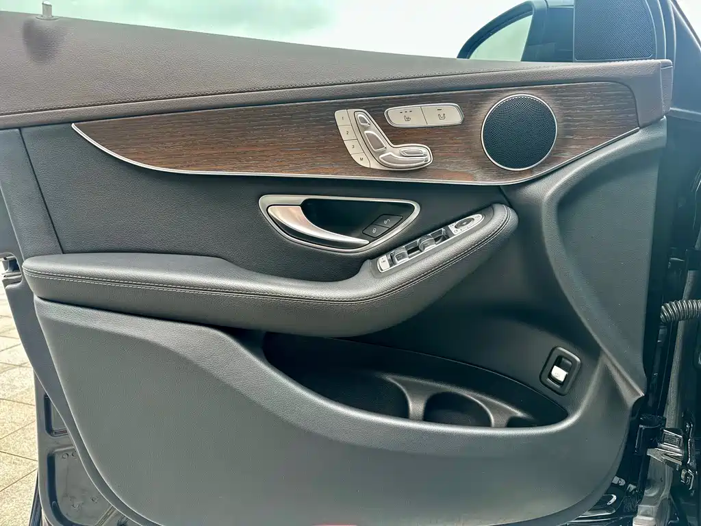 Mercedes-Benz GLC 2022 facelift GLC 300 L 4MATIC Dynamic Edition купить на сайте DeffCars