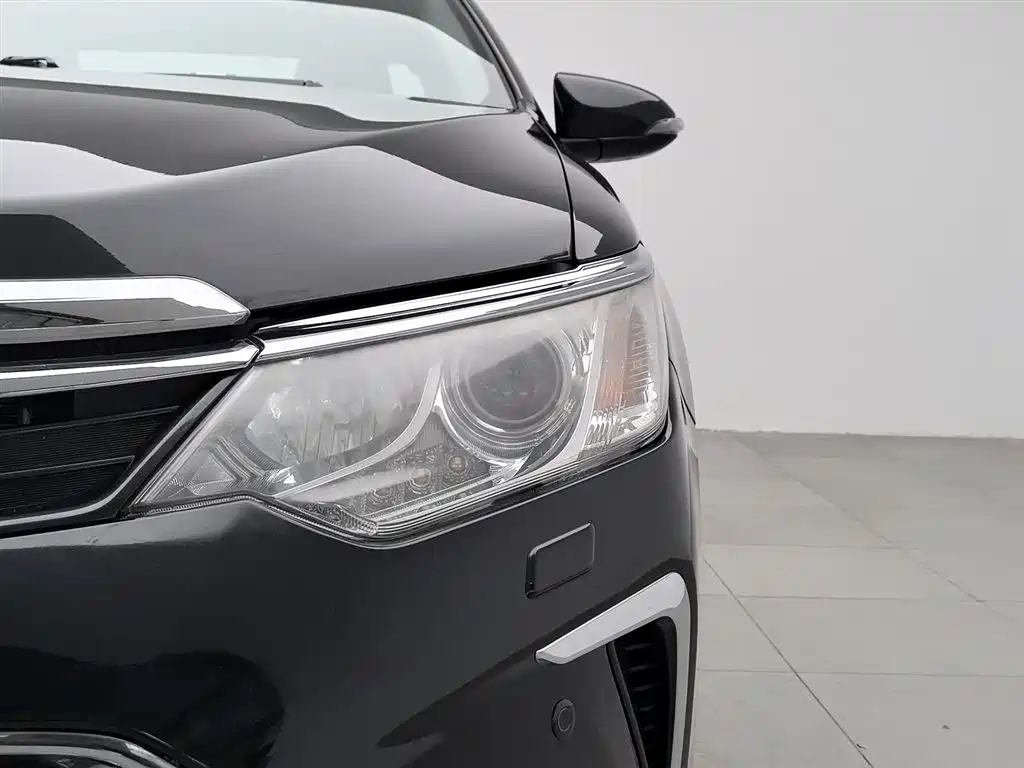 Camry 2016 2.5G 10th Anniversary Deluxe Navigation Edition купить на сайте DeffCars