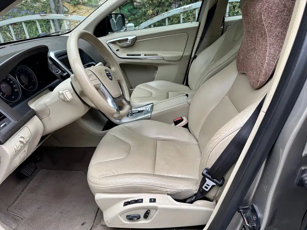 Volvo XC60 Import 2012 T6 AWD Comfort Edition купить на сайте DeffCars