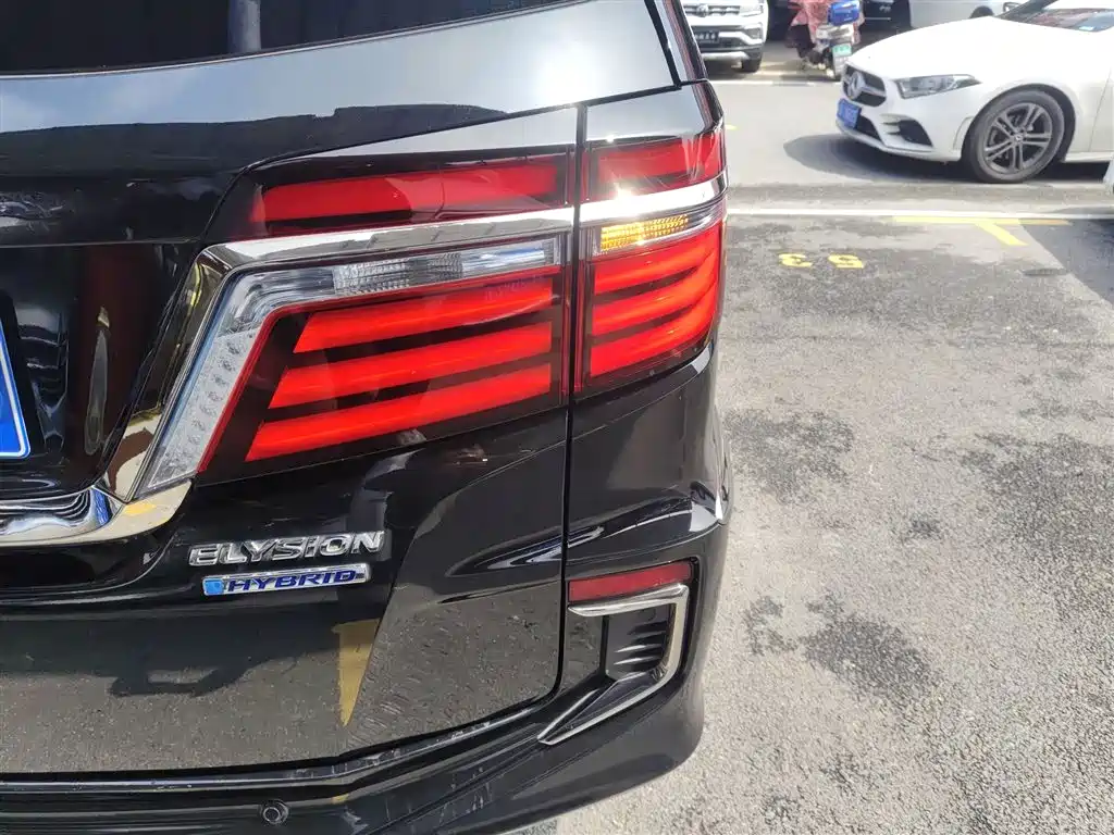 Alison 2019 2.0L Hybrid Deluxe Edition купить на сайте DeffCars