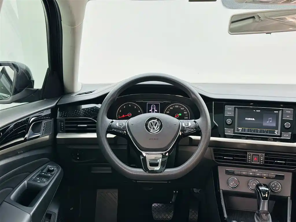 Passat 2019 280TSI Business Edition National VI купить на сайте DeffCars