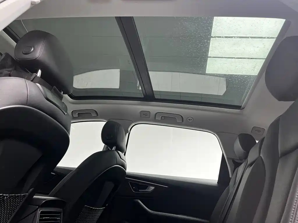 Audi Q7 2023 55 TFSI quattro S line sports version купить на сайте DeffCars