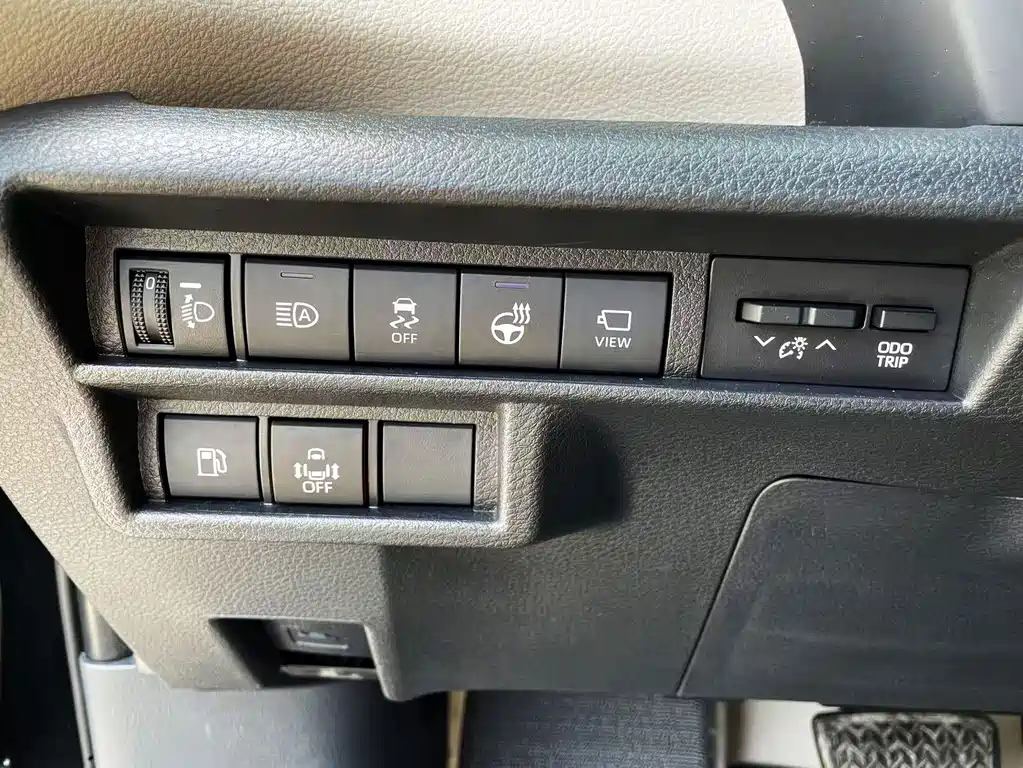 SIENNA 2024 2.5L hybrid four-wheel drive premium version купить на сайте DeffCars