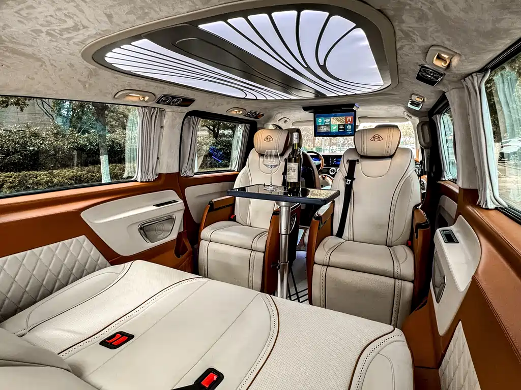 Vito 2023 2.0T Business Edition 7 seats купить на сайте DeffCars