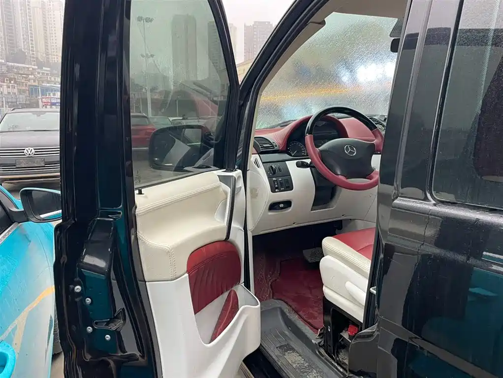 Vito 2013 3.0L Business Edition купить на сайте DeffCars