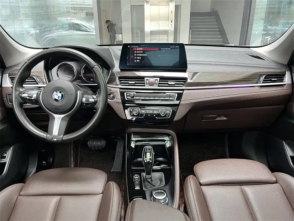 BMW X1 2020 xDrive25Li Exclusive Model купить на сайте DeffCars