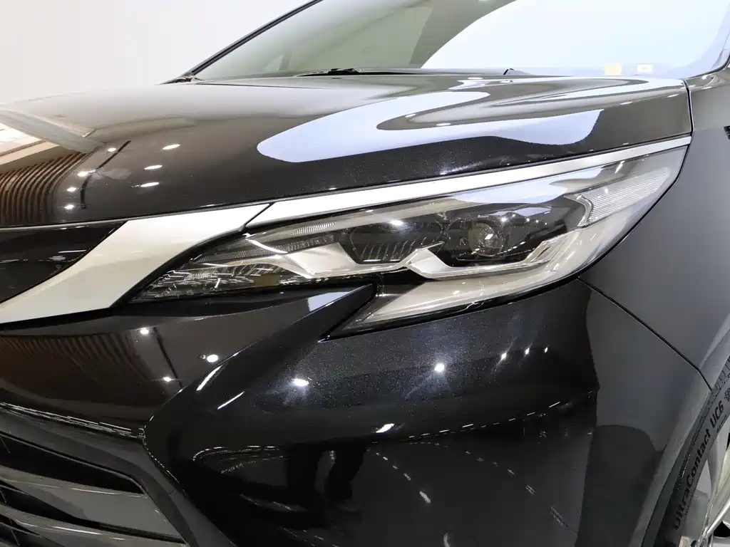 SIENNA 2023 2.5L Hybrid Premium Edition купить на сайте DeffCars