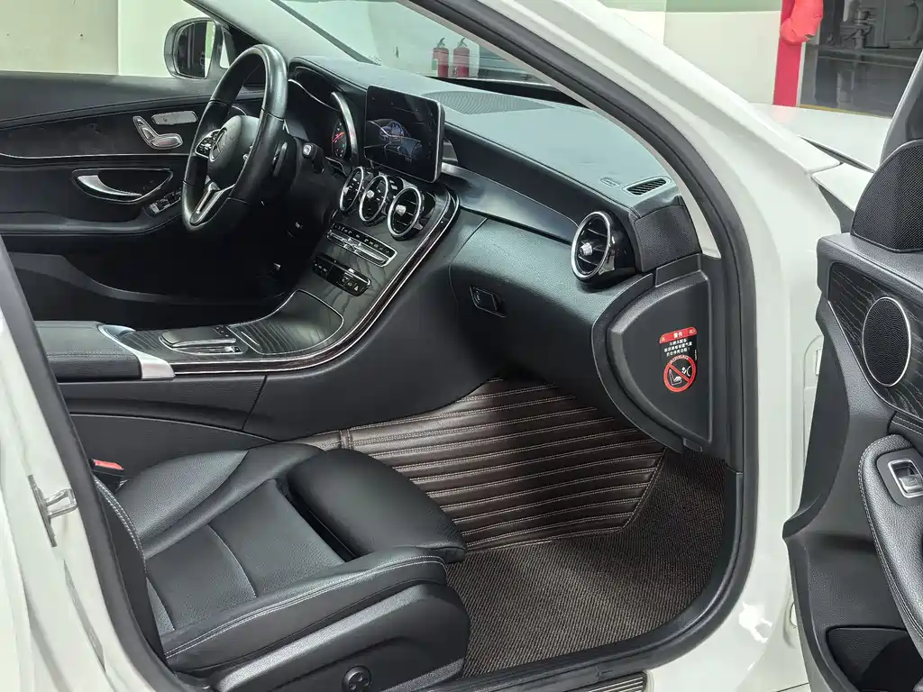 Mercedes-Benz C-Class 2019 C 260 L Sports Edition купить на сайте DeffCars