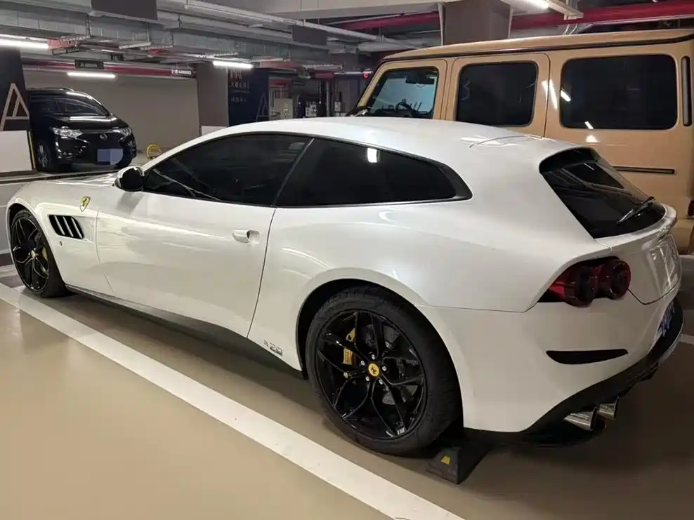 GTC4Lusso 2017 3.9T V8 купить на сайте DeffCars