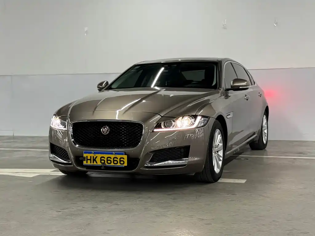 Jaguar XFL 2017 2.0T 240PS Deluxe Edition купить на сайте DeffCars