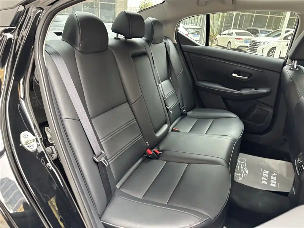 Sylphy 2023 1.6L CVT Black Gold Edition купить на сайте DeffCars