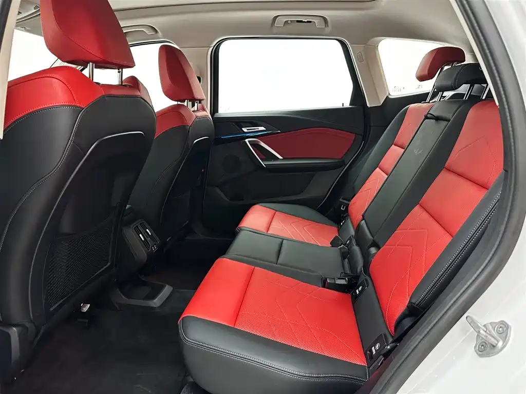 BMW X1 2023 sDrive20Li X Design Package купить на сайте DeffCars