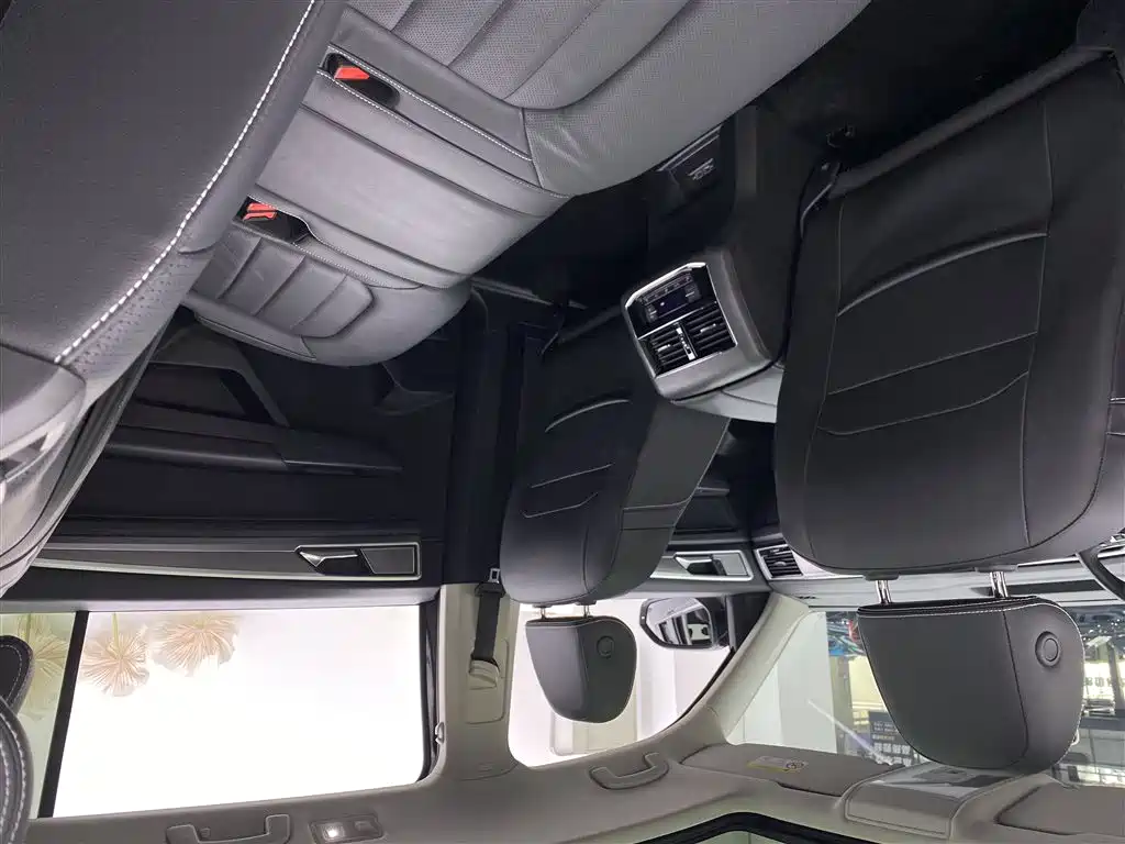 Touron 2020 380TSI four-wheel drive luxury version National V купить на сайте DeffCars