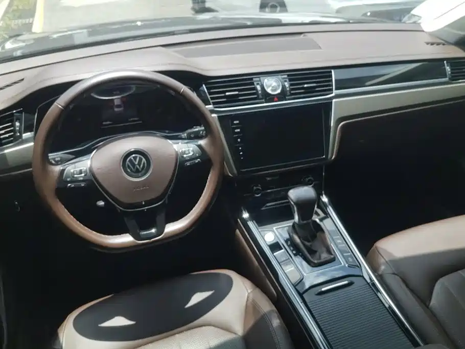 Huiang 2021 380TSI Deluxe Edition купить на сайте DeffCars