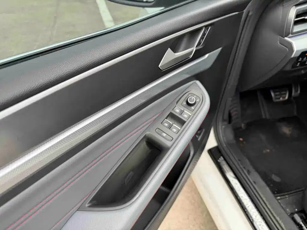 Lingdu 2023 Lingdu L 280TSI DSG Hot Edition купить на сайте DeffCars