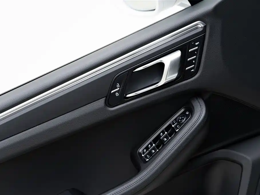 Macan 2022 Macan 2.0T купить на сайте DeffCars