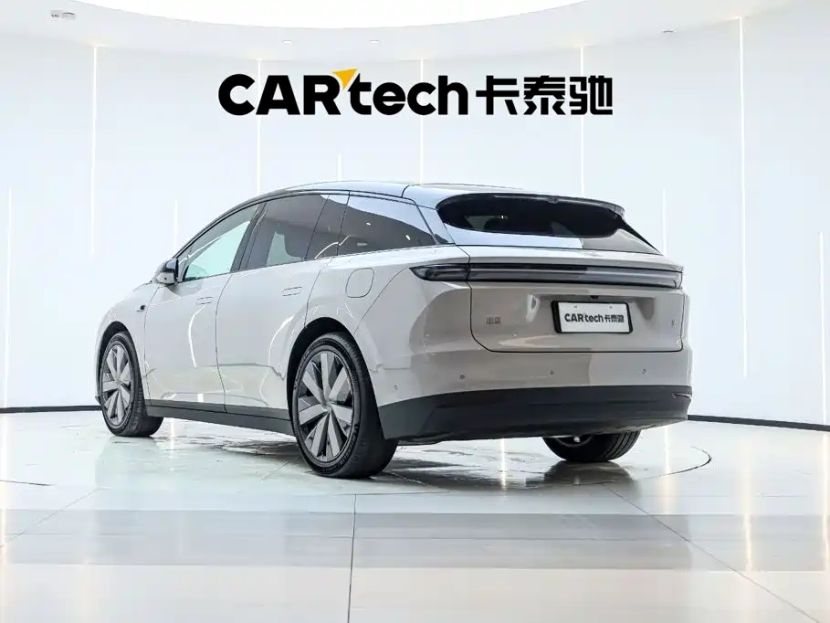 Ideal i6 2025 four-wheel drive standard version купить на сайте DeffCars
