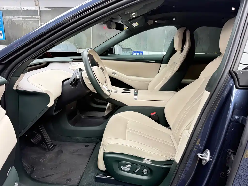 YU7 2025 Max Edition купить на сайте DeffCars