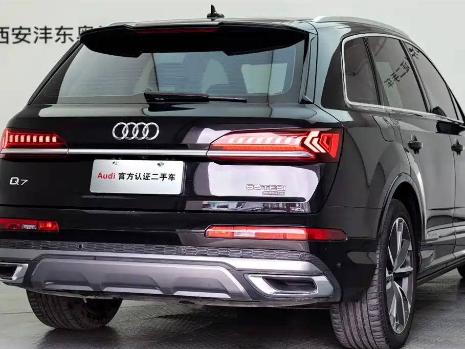 Audi Q7 2020 55 TFSI quattro S line sports купить на сайте DeffCars