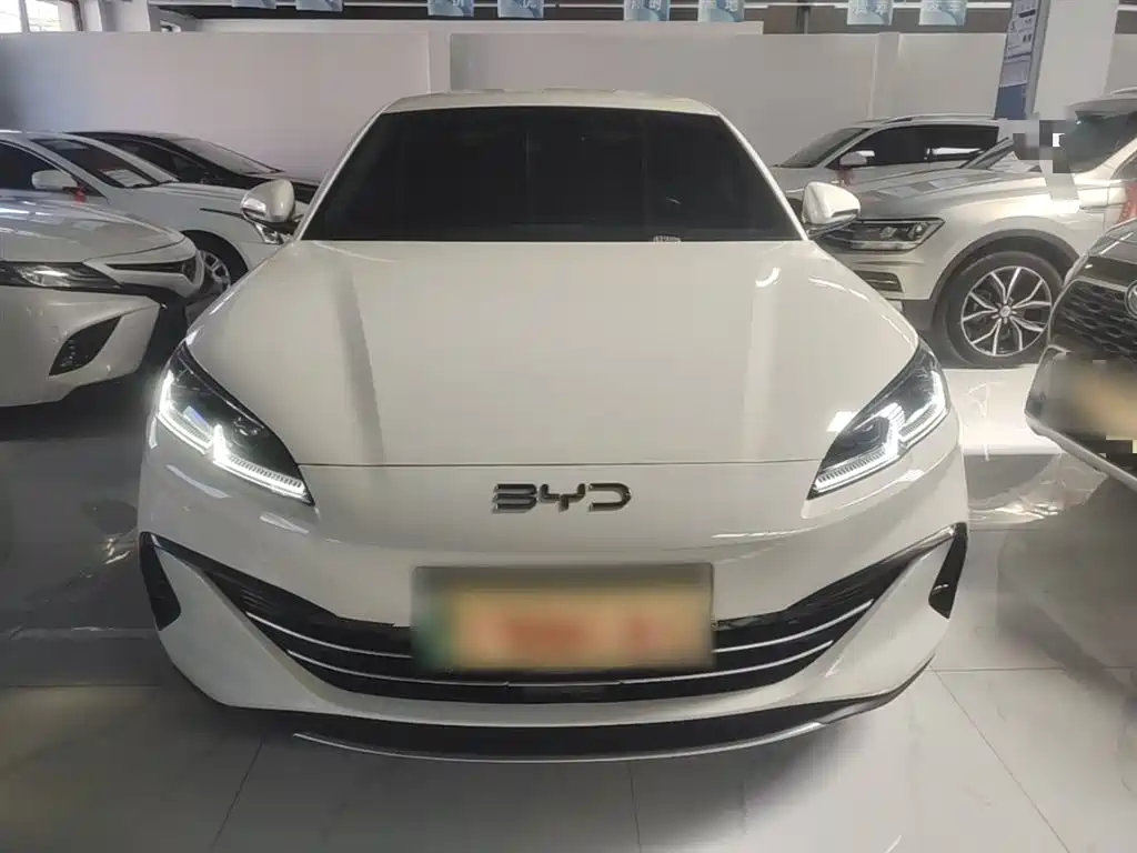 Seal 06 2024 DM-i 80KM Premium Type купить на сайте DeffCars