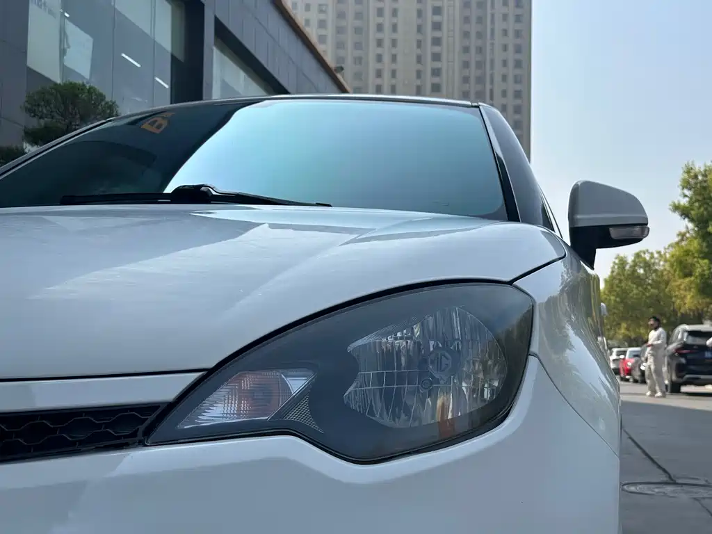 MG 3 2011 1.5L AMT Elite Edition купить на сайте DeffCars