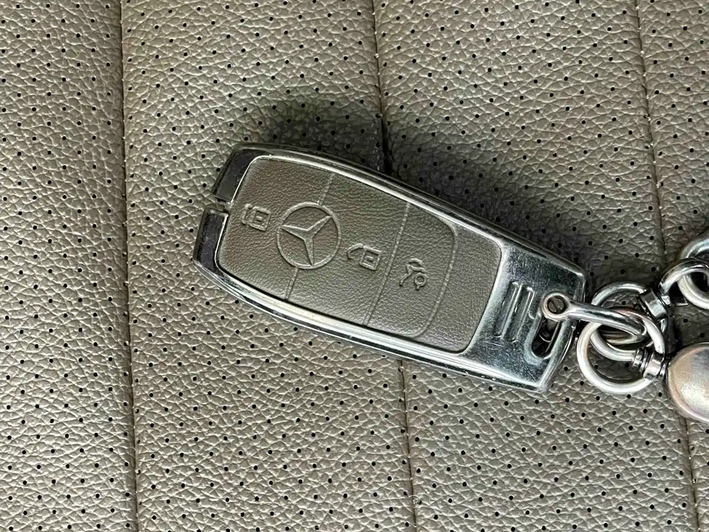 Mercedes-Benz E-Class 2021 facelift E 300 L luxury model купить на сайте DeffCars