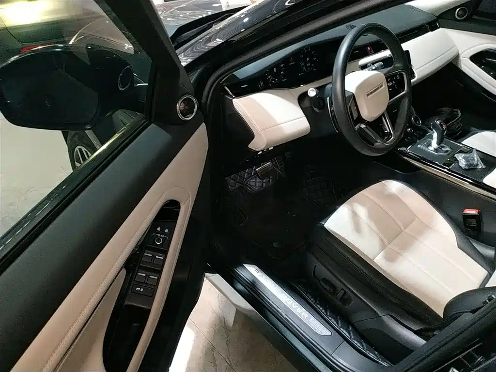 Range Rover Evoque 2021 Evoque L 249PS R-Dynamic First edition купить на сайте DeffCars