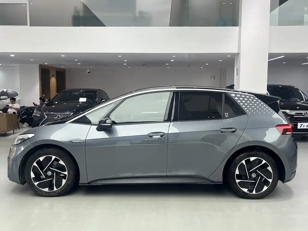 Volkswagen ID.3 2023 Pure Intelligent Edition купить на сайте DeffCars