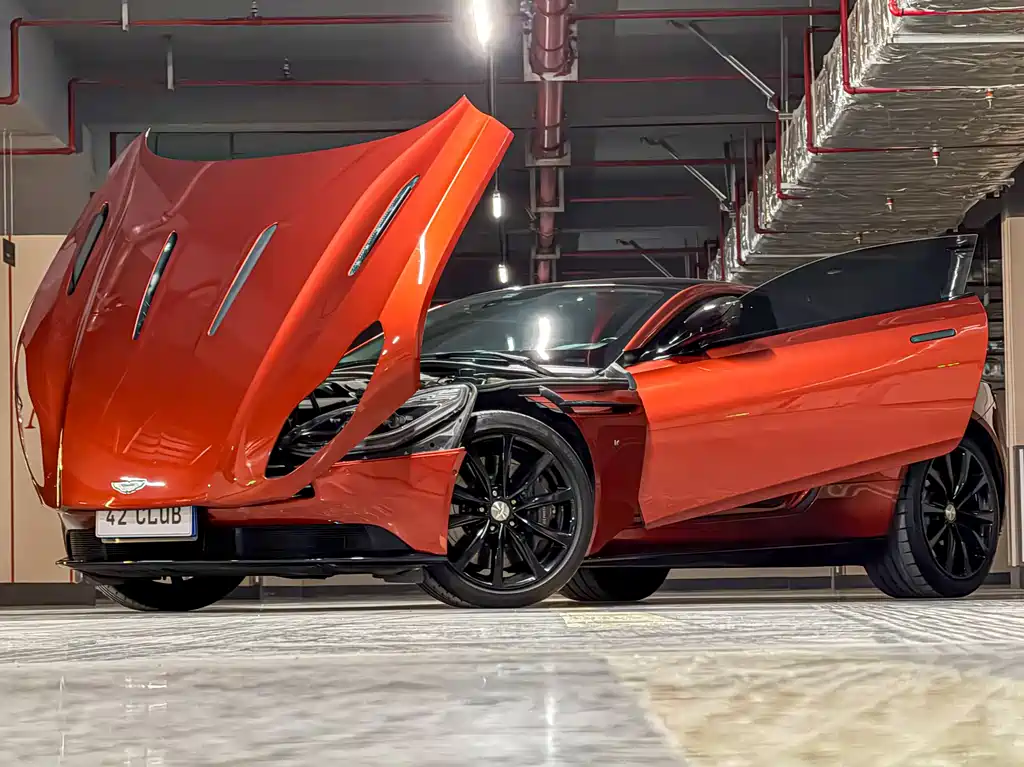Aston Martin DB11 2016 5.2T First Edition купить на сайте DeffCars