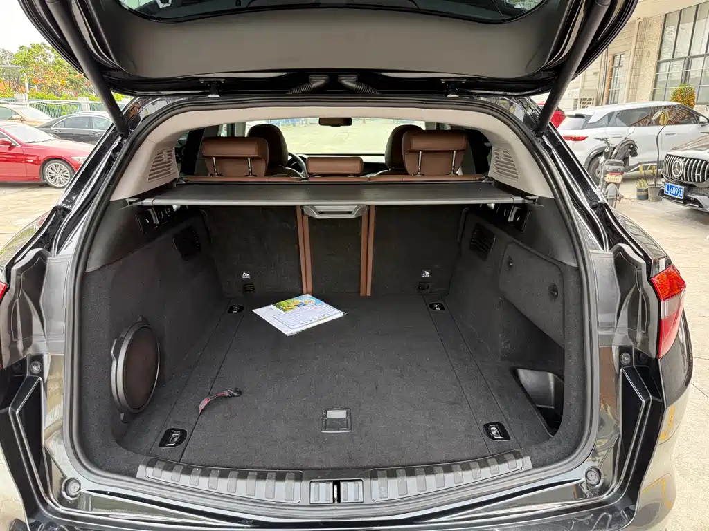 Stelvio 2017 2.0T 200HP Deluxe Edition купить на сайте DeffCars