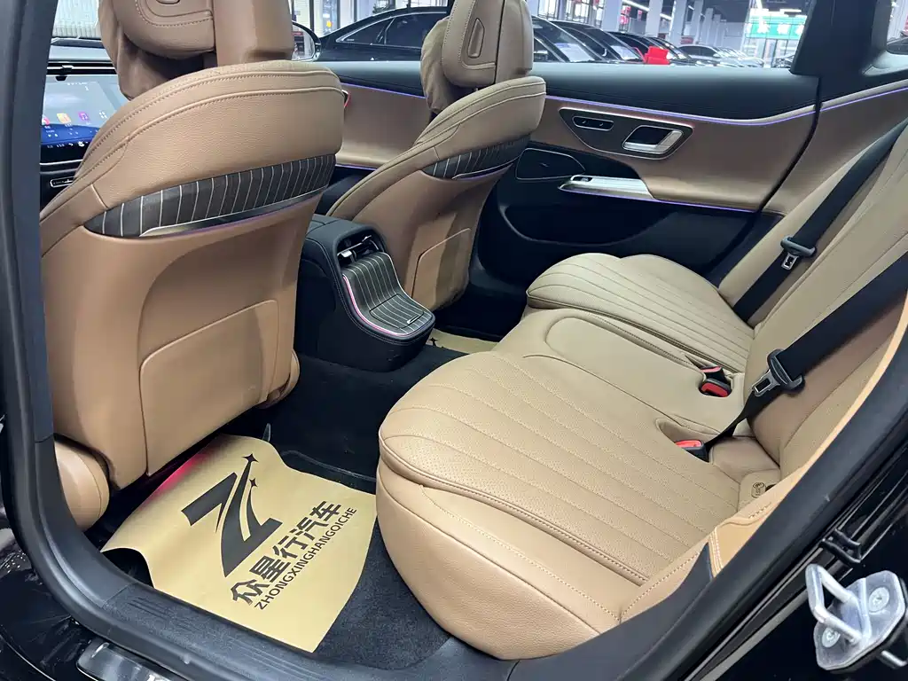 Mercedes-Benz E-Class New Energy 2024 E 350 e L plug-in hybrid sedan купить на сайте DeffCars