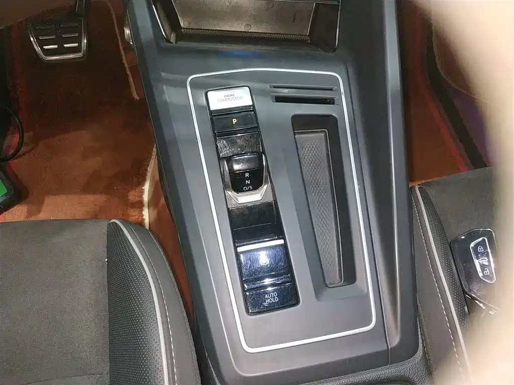 Golf 2021 280TSI DSG R-Line купить на сайте DeffCars