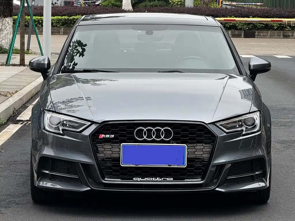 Audi A3 2018 30th Anniversary Limousine 35 TFSI Fashion купить на сайте DeffCars