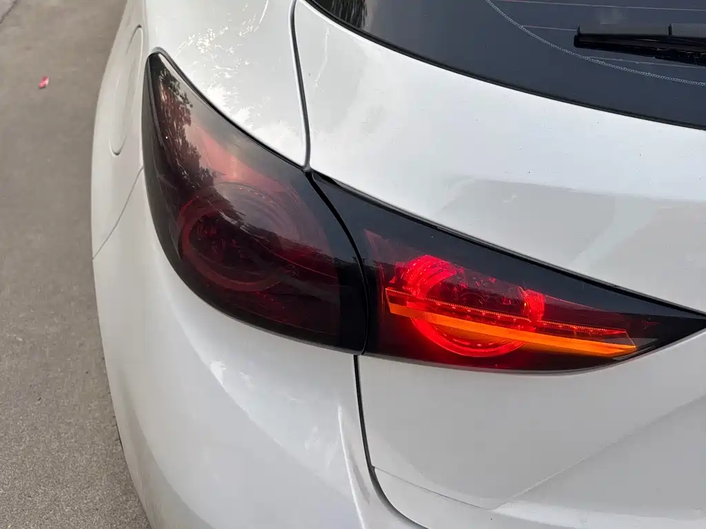 Mazda3 Angkesela 2017 hatchback 1.5L automatic luxury model National V купить на сайте DeffCars
