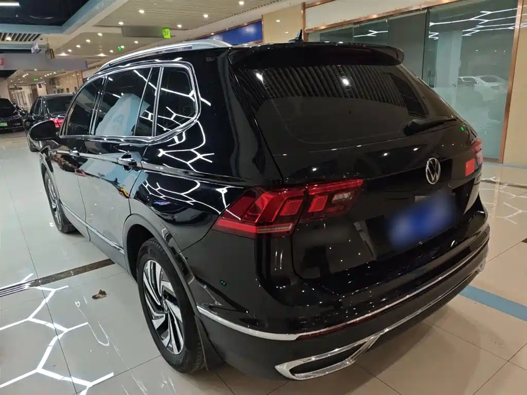 Tiguan L 2022 330TSI automatic two-wheel drive comfort version купить на сайте DeffCars