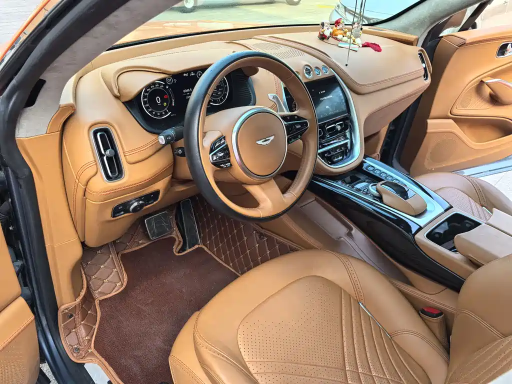 Aston Martin DBX 2022 4.0T V8 купить на сайте DeffCars