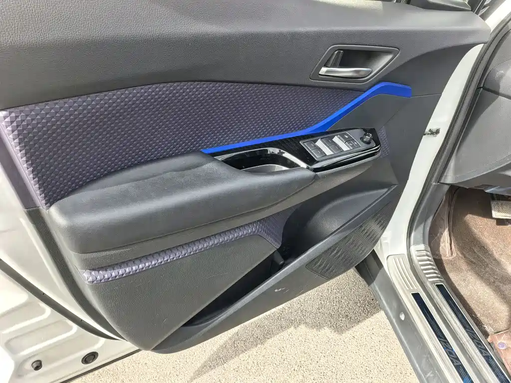 Yize IZOA 2020 2.0L Yichi Edition купить на сайте DeffCars