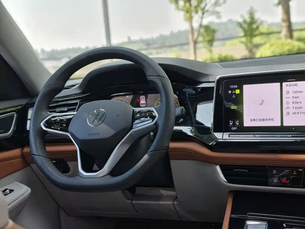 Touron 2023 530 V6 four-wheel drive flagship version купить на сайте DeffCars