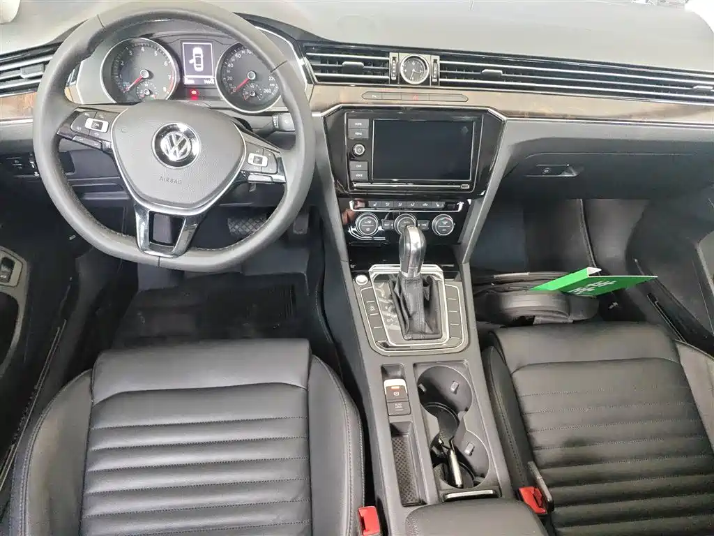 Magotan 2019 330TSI DSG luxury model National VI купить на сайте DeffCars