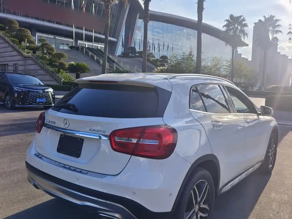 Mercedes GLA 2015 200 Fashion Edition купить на сайте DeffCars