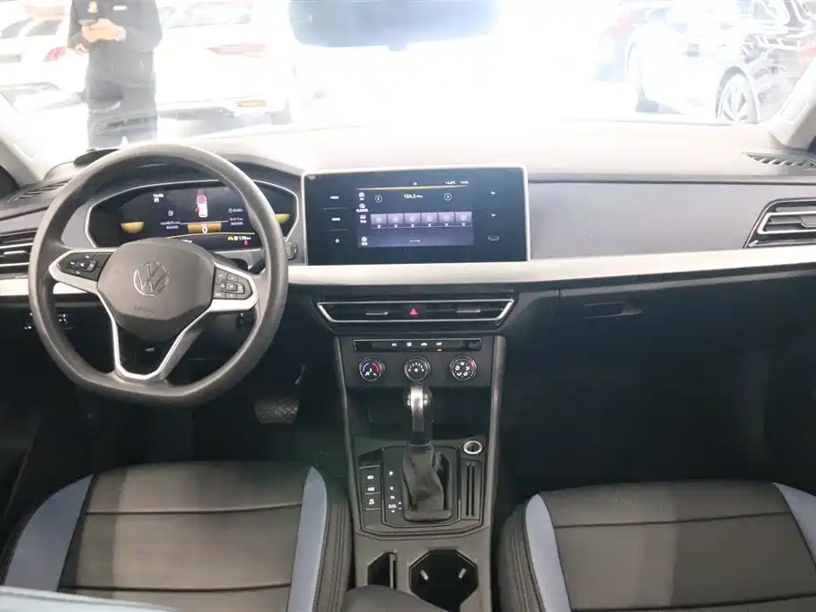 Lavida 2024 1.5L automatic Deyi version купить на сайте DeffCars
