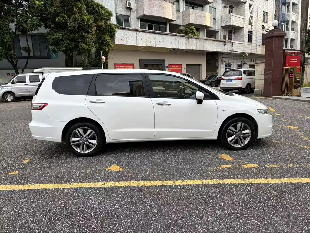 Odyssey 2013 2.4L Deluxe Edition купить на сайте DeffCars