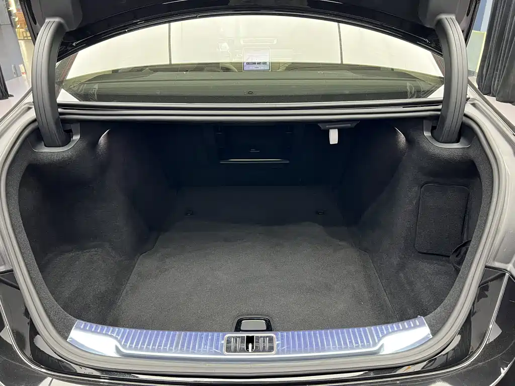 Maybach S-Class 2024 facelift S 480 4MATIC купить на сайте DeffCars