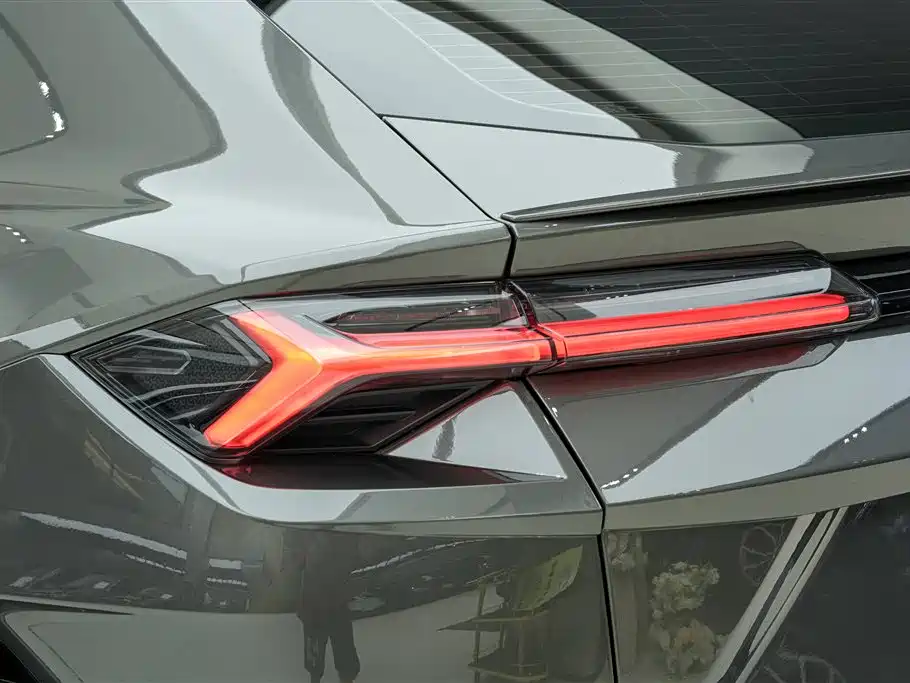 Urus 2023 4.0T V8 S купить на сайте DeffCars