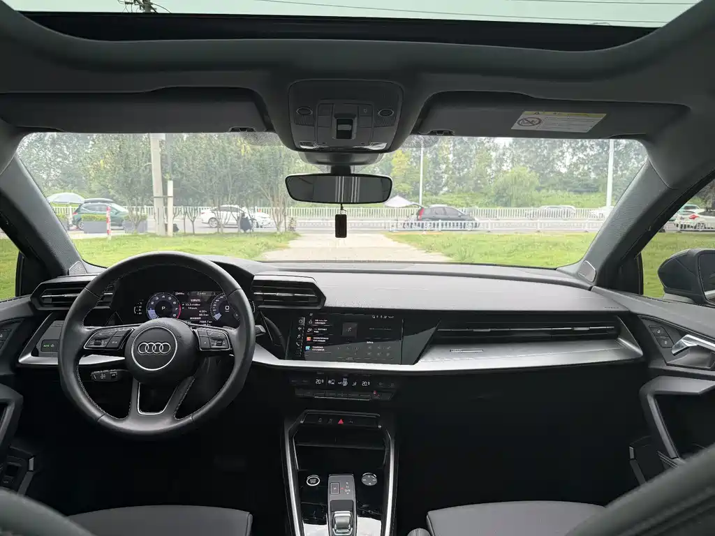 Audi A3 2024 Sportback 35 TFSI stylish and sporty купить на сайте DeffCars