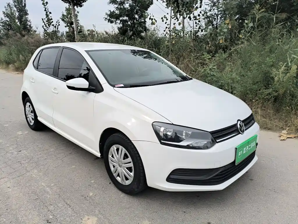 Polo 2016 1.4L manual fashion model купить на сайте DeffCars